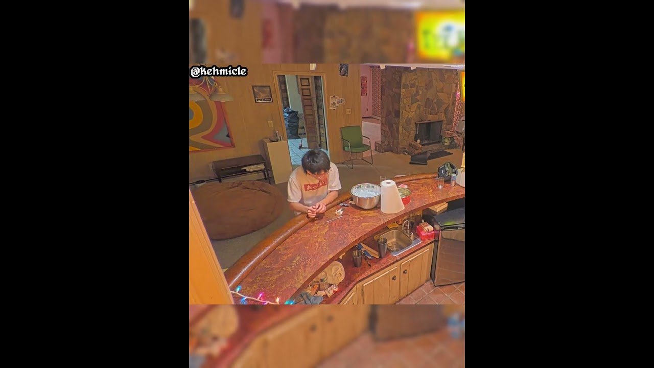 Shinji reflects on conflicts in the home
