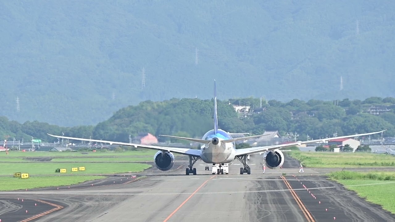 【航空機】高知空港 離陸 De Havilland Canada Dash 8-400(JA843A) Takeoff from KOCHI airport