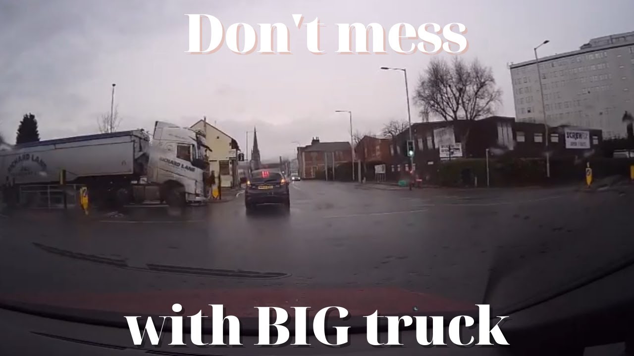 UK Road Rage 2020 Brake Check Gone Wrong, Car Crash, Bad Drivers, Instant Karma, Insurance scam