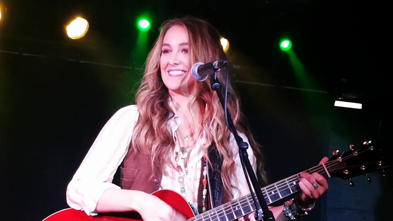 Lainey Wilson - Workin' Overtime at Borderline 27-10-18