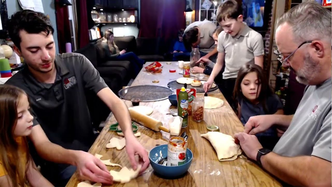 A Late...Live Dinner With The Mills!