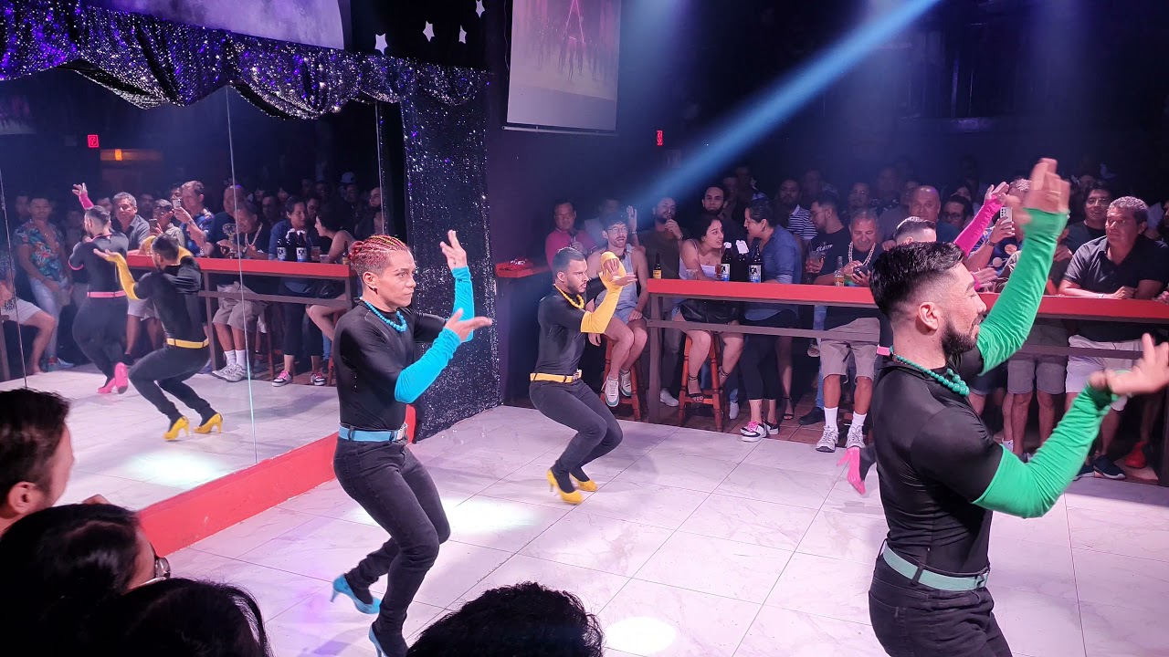 Show Perfomance por Bailarines en Pacos Ranch
