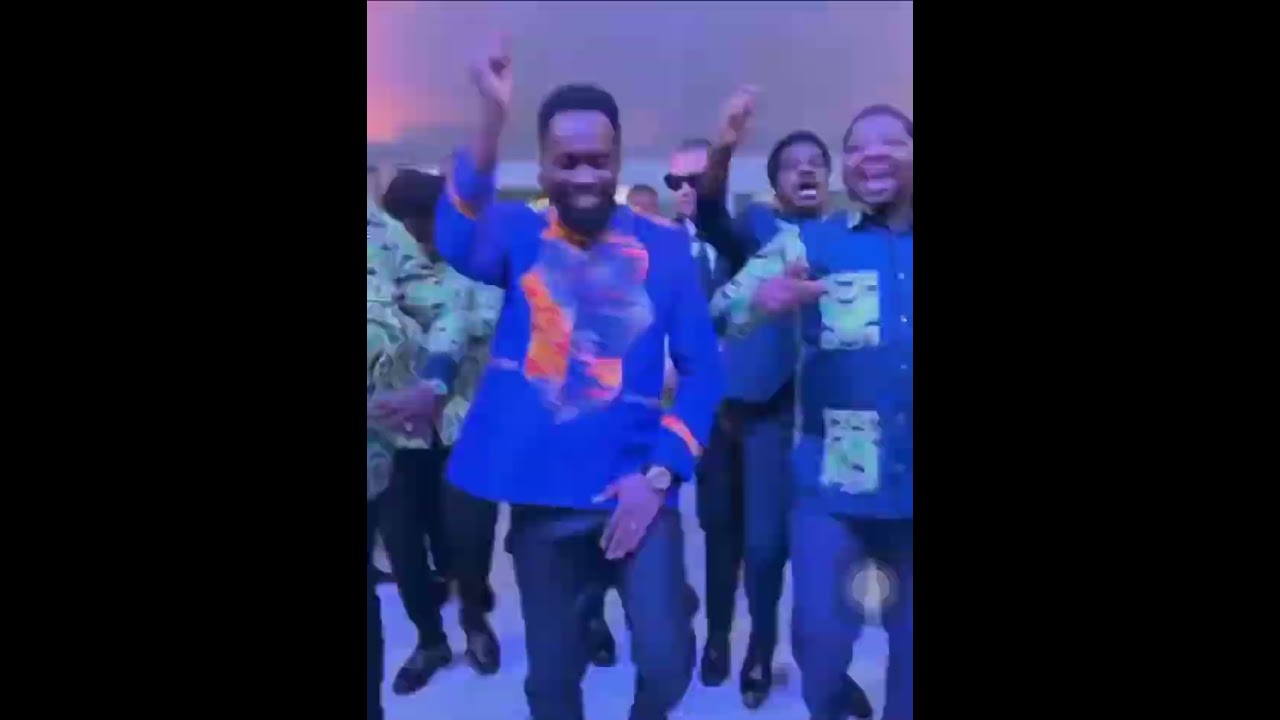 Pendant ce temps à Kinshasa 🇨🇩 Herman AMISI en mode Toro Toro 🔥🔥😆😆