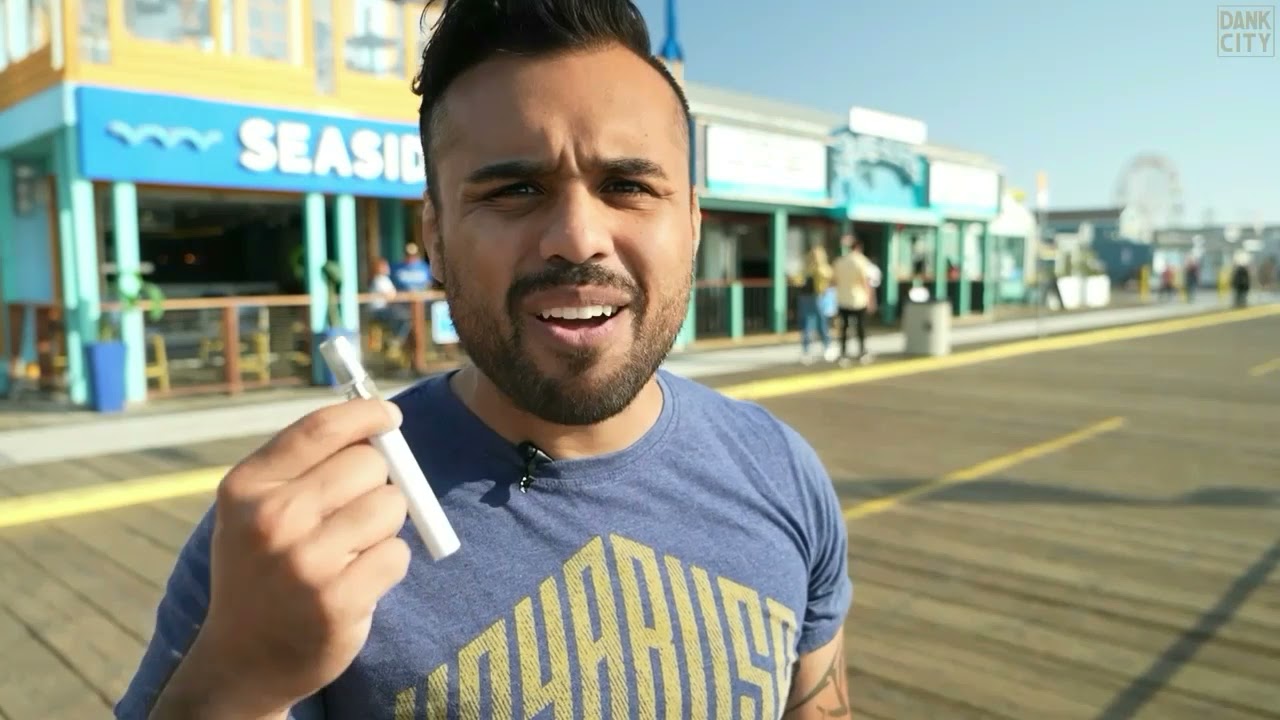 Clear Plus Full Gram Disposable Vape Pen