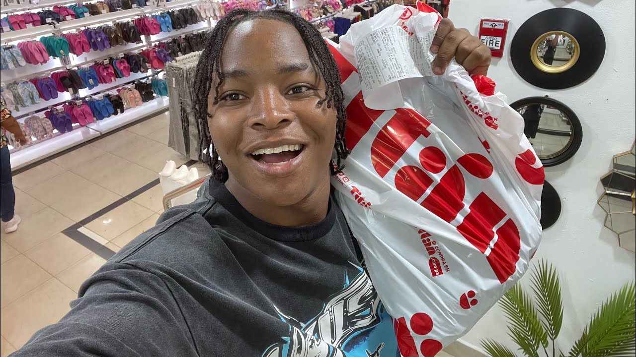 I Went To Albrook Mall In PANAMA And This Happened ….