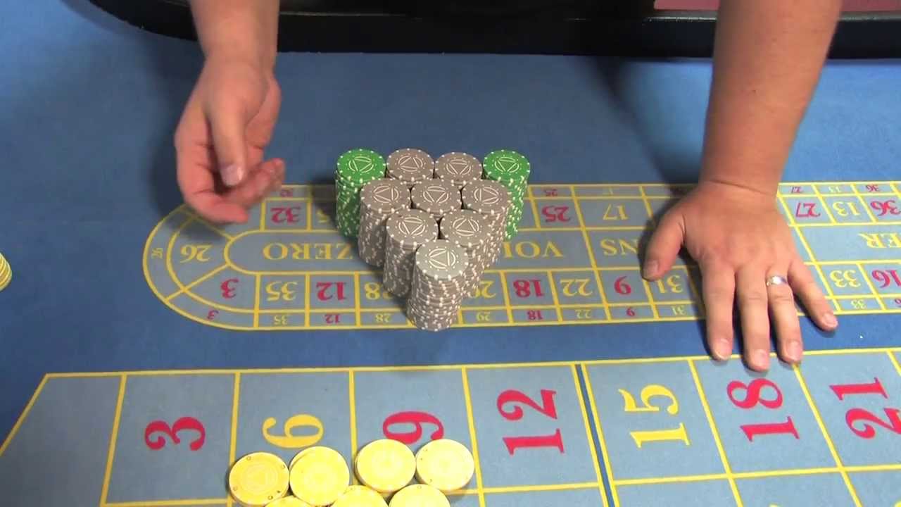 National Gaming Academy: American Roulette Video Tutorials # 5  Stack Pushing and Paying Customers