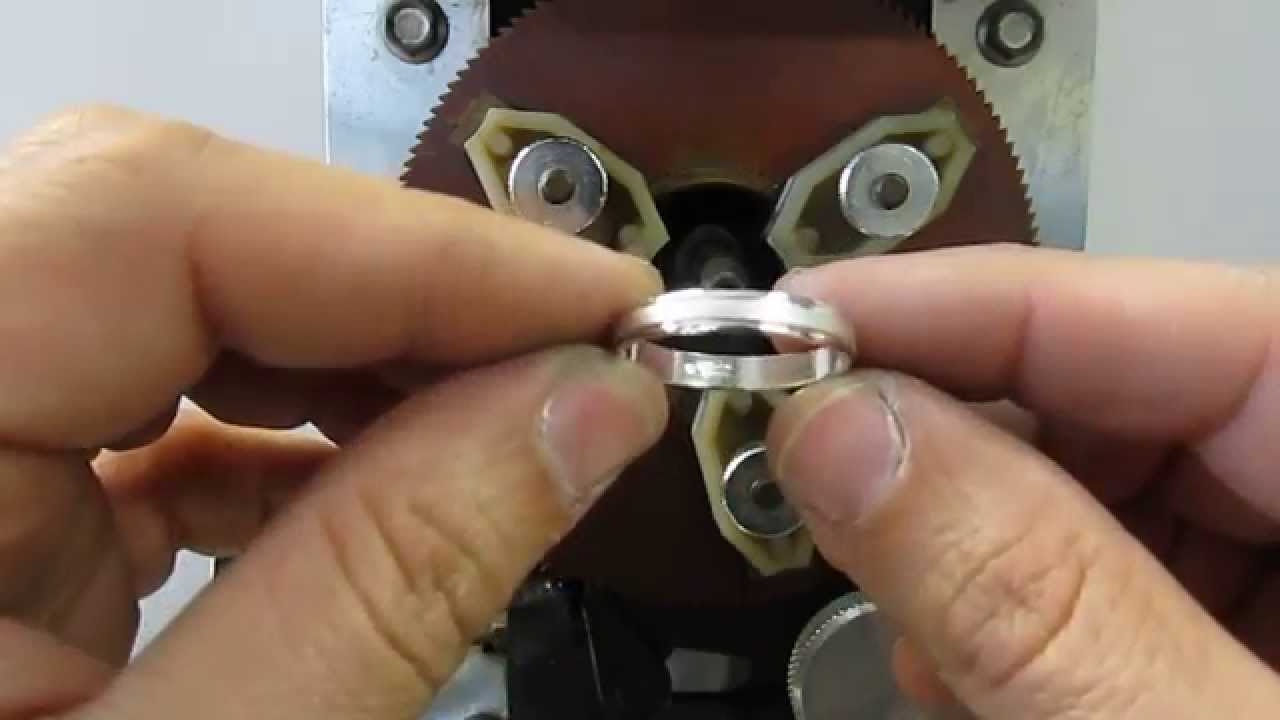 Graver dans une bague ou une alliance