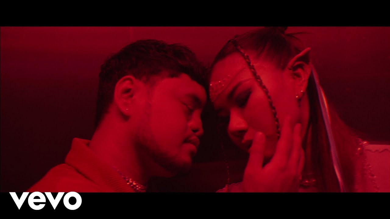 Airliftz - Princess Bubblegum (Official Music Video)