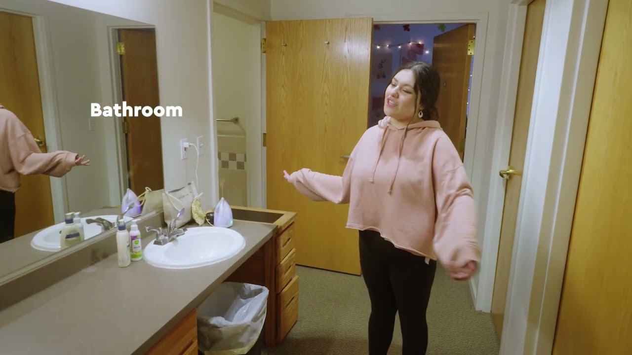 Residence Hall Tour: Apartment Style