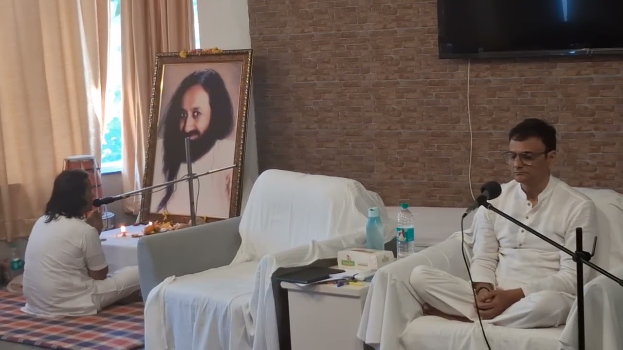 AOL Omkareshwar Ashram Guru Pooja 🙏 