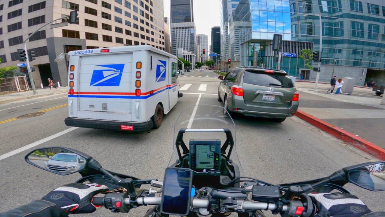 TENERE 700 | Riding Downtown Los Angeles to Bike Shed Moto Co| GP1 Exhaust [4k]