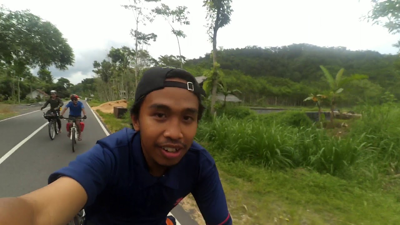 Bersepeda Touring Malang Bali 5 Hari FedNgalam | MENEMUKAN SERPIHAN SURGA part 1