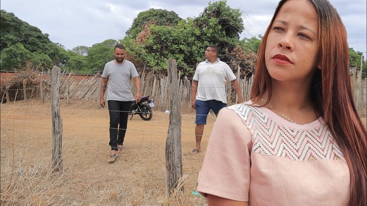 Fazendeiro  Coloca  a Filha  Pra Ser  Disputada  Por  Funcionários.