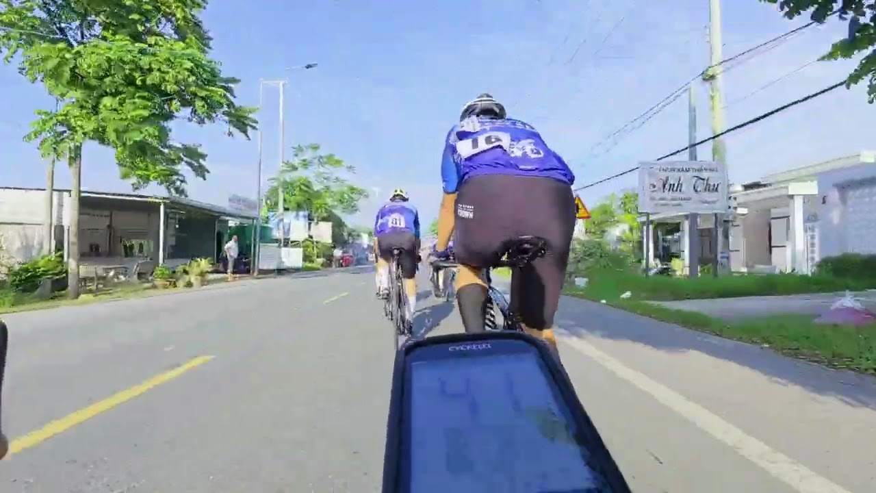Giải đua xe đạp Trà Vinh 1/11/2025