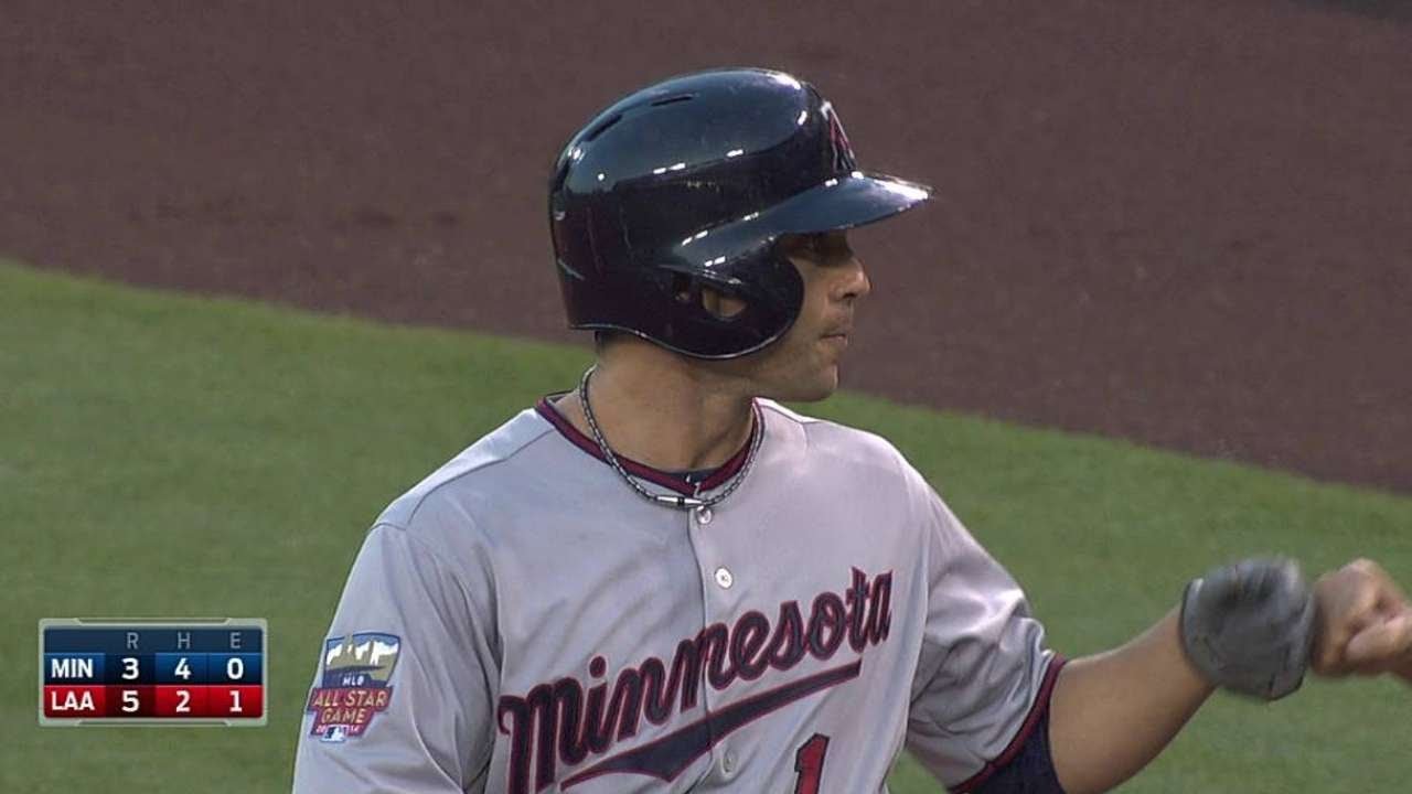 MIN@LAA: Fuld's line drive to right scores Escobar