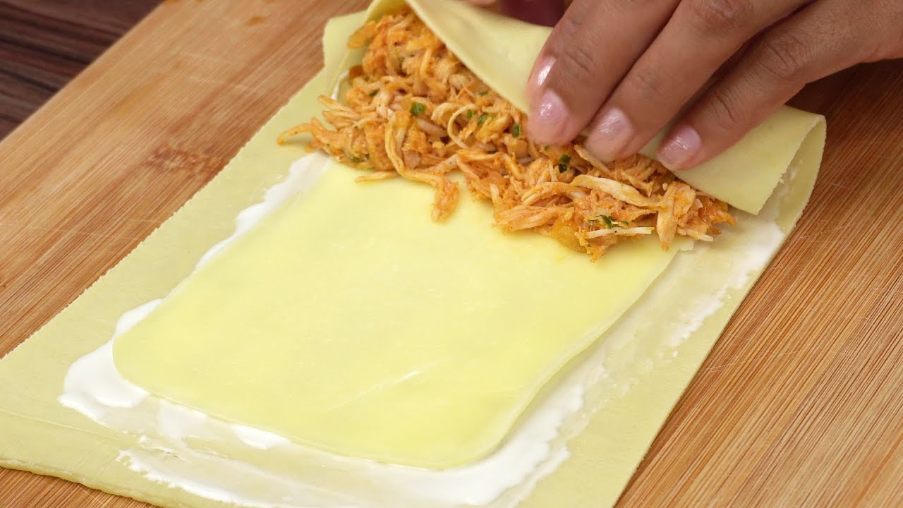 Com a massa de pastel, faça esse salgado de frango super fácil e saboroso!