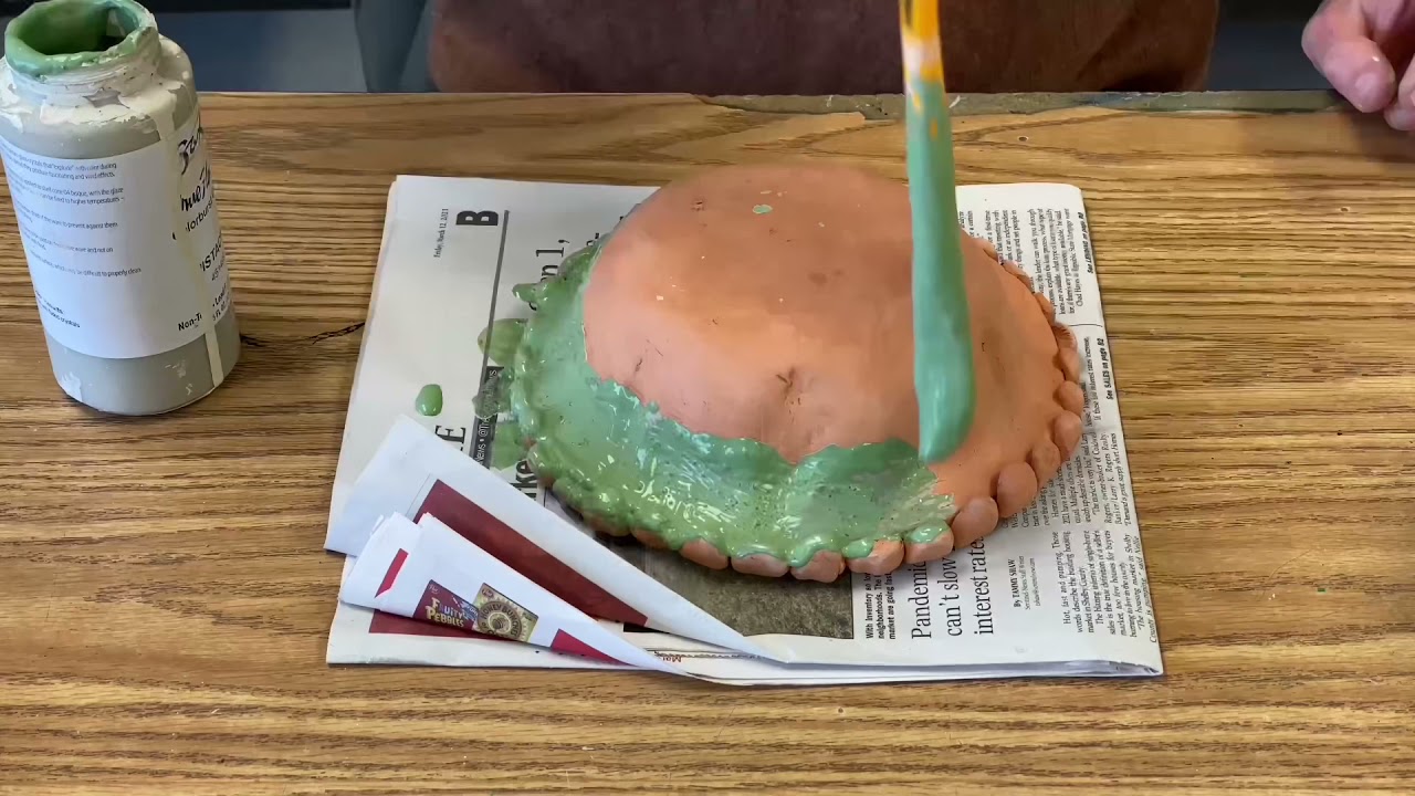 Making a Clay Fountain (Glazing and Pump Installation) [Part 4]