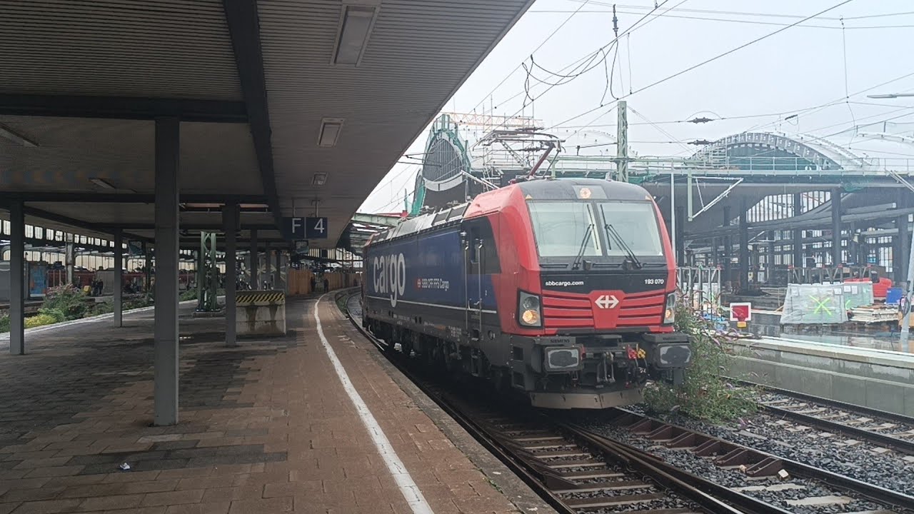 Züge in Duisburg Hbf