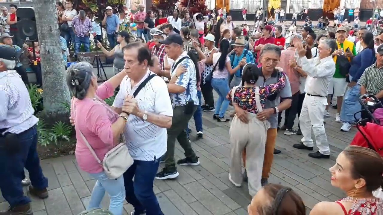 Los integrados parranderos. Varios temas. Septiembre 14 2024.