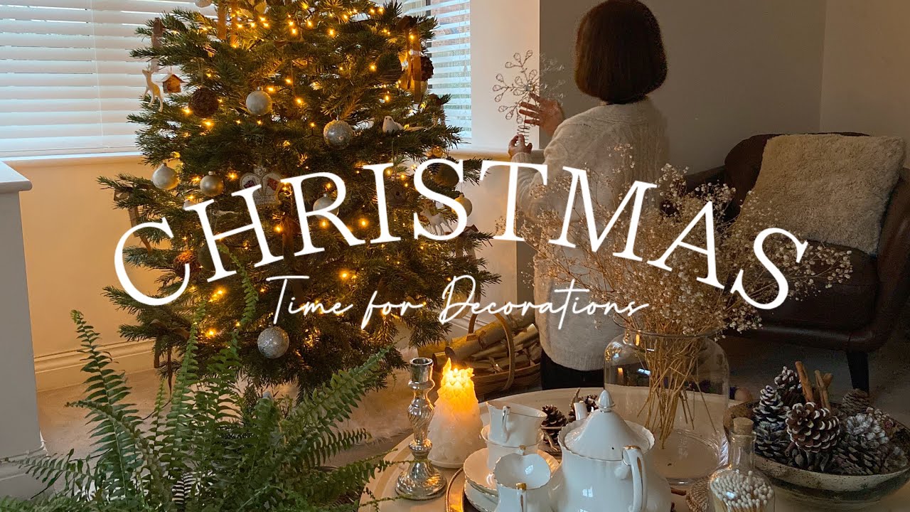 クリスマスの飾り付けを楽しむ穏やかで居心地の良い時間 | 冬の森のようなクリスマスツリー | クリスマスフェア | イギリス暮らし
