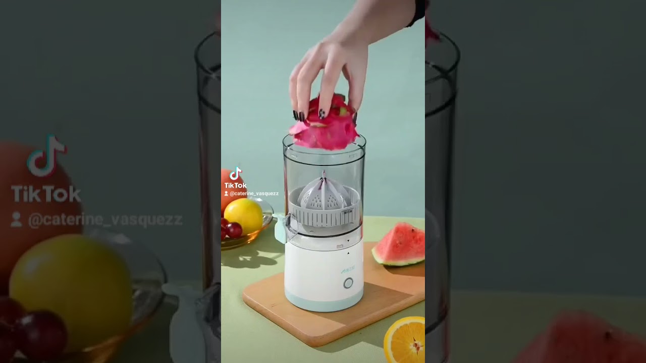 EXTRACTOR DE JUGOS INAL&Aacute;MBRICO PORT&Aacute;TIL RECARGABLE PRECIO: $ 135.400 WHATSAPP: 3160542363