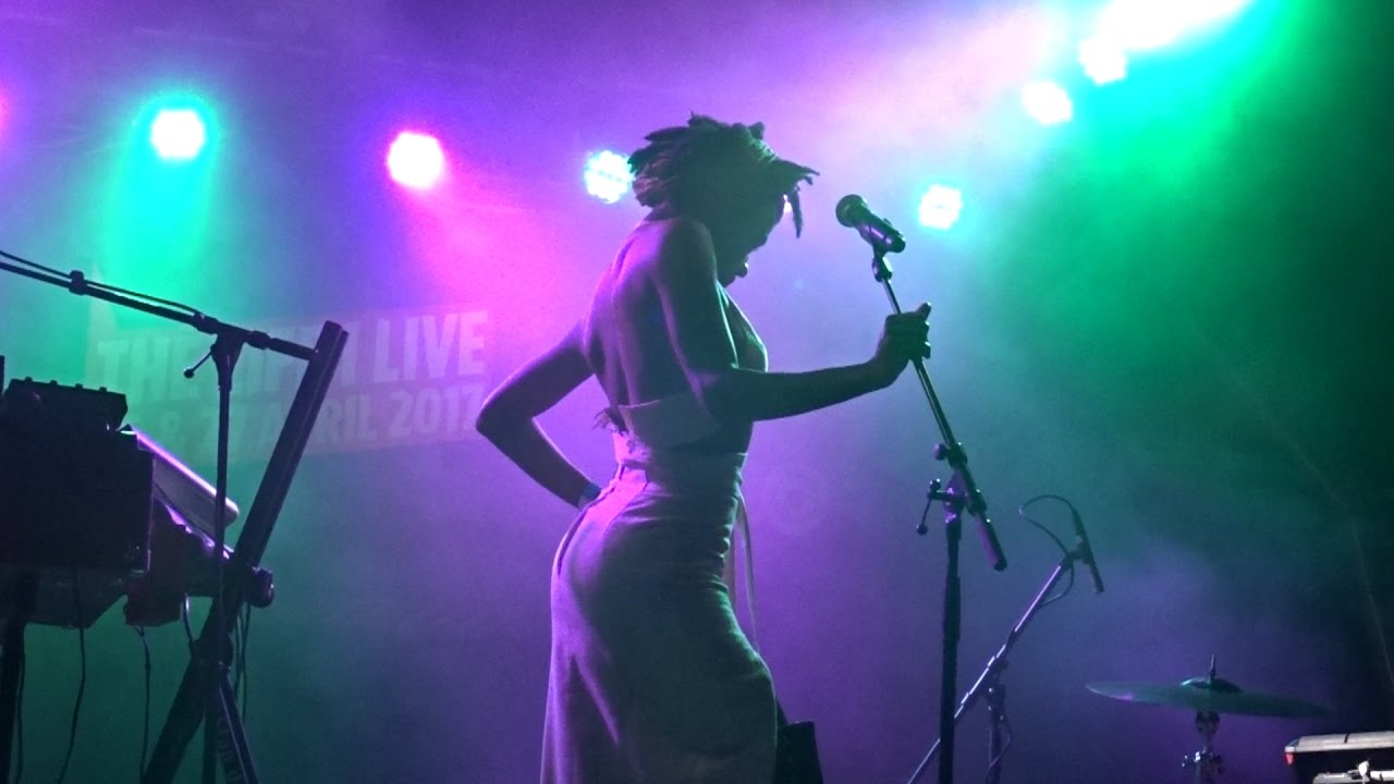 Pink Oculus - Delicious, The-Life-I-Live 26-04-2017