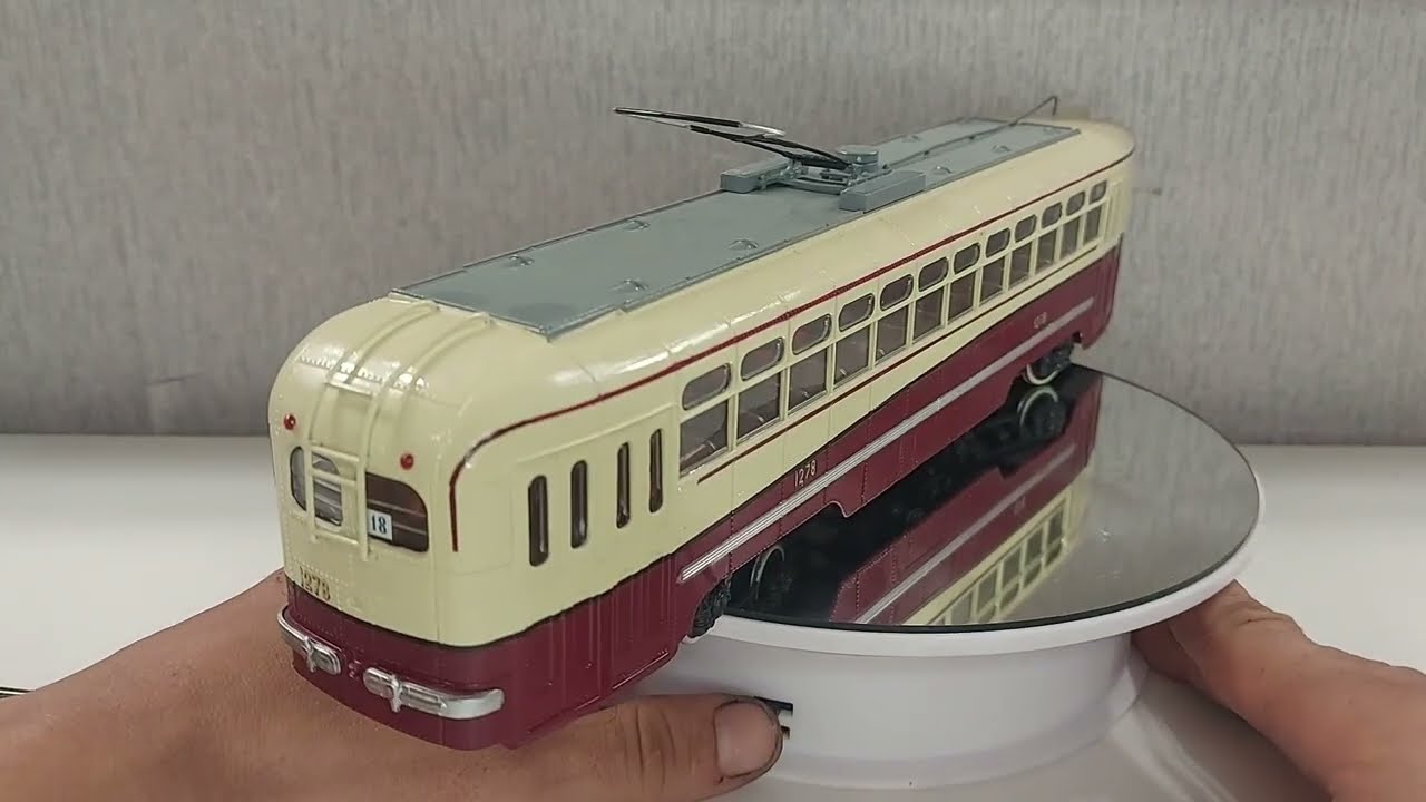 Сборная модель трамвая МТВ-82 от AVD Models. Самая сложная в окраске...