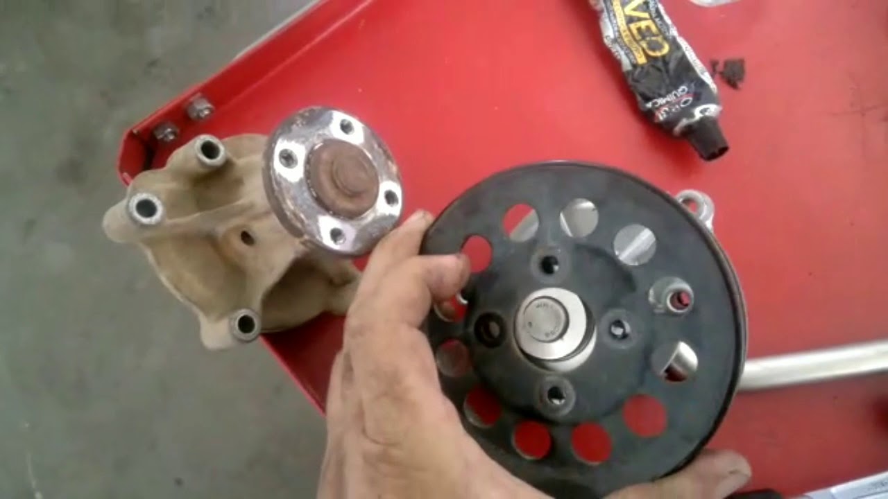 Como trocar a bomba d'água do Mercedes Classe A 160