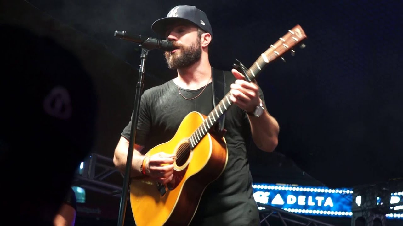 Sam Hunt - Atlanta October 1, 2015 - Speakers