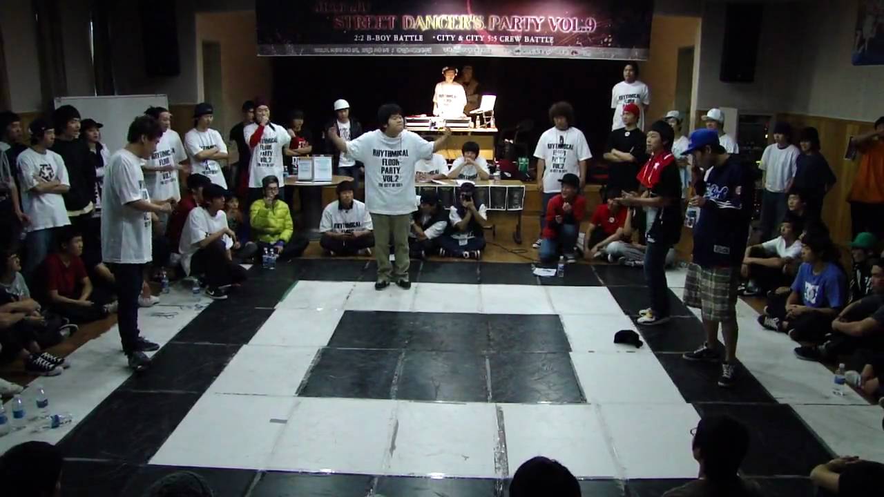 MC(Ddeng, Dynamic) vs R-Funkist
