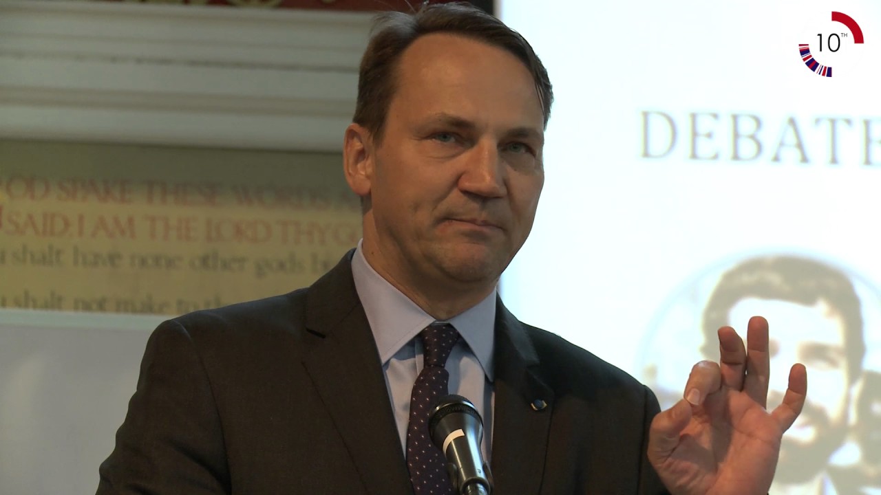 Debate: Radosław Sikorski vs. Andrzej Nowak on Polish foreign policy