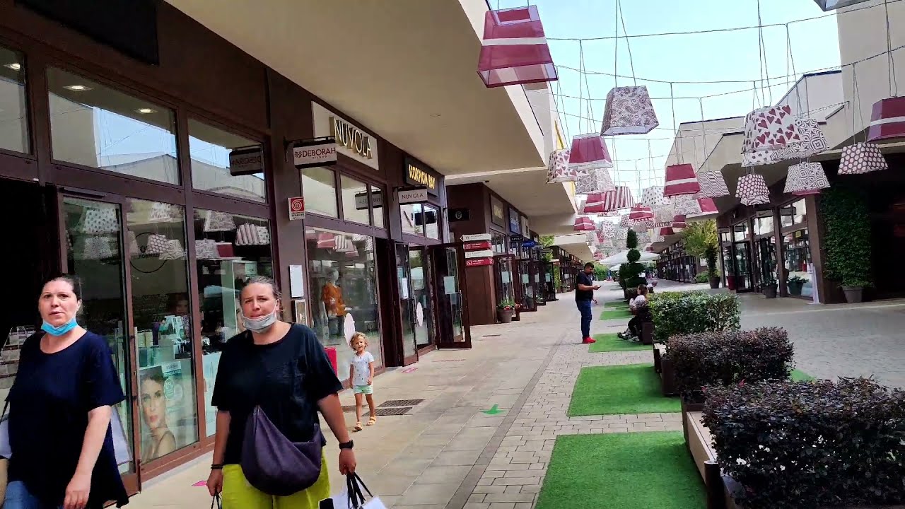 BRUGNATO 5 TERRE OUTLET VILLAGE  #WALK | Roy's Kitchenary