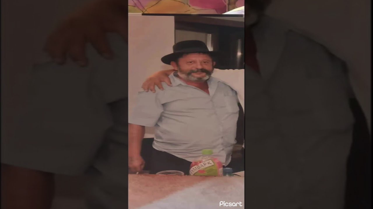 În amintirea tatălui lui Dolari 