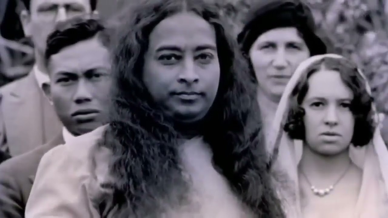 Gurudev paramhansa yogananda rare video