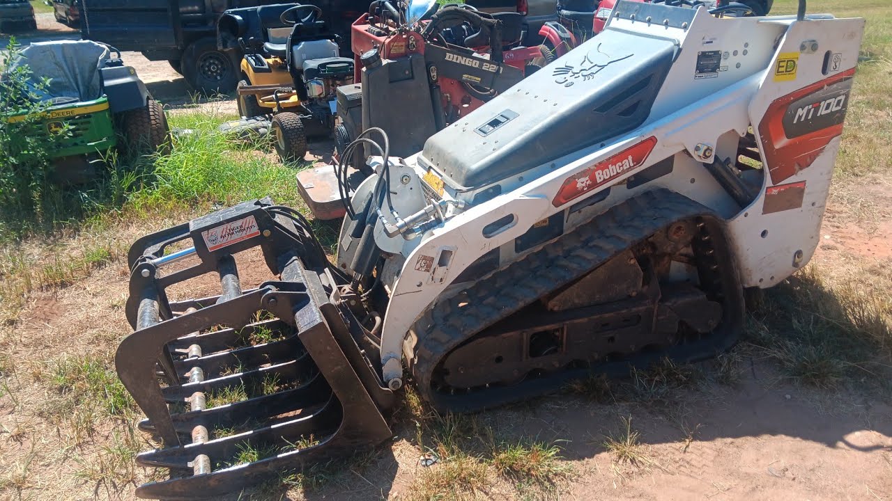 Bobcat MT100 Changing hydro pump belt
