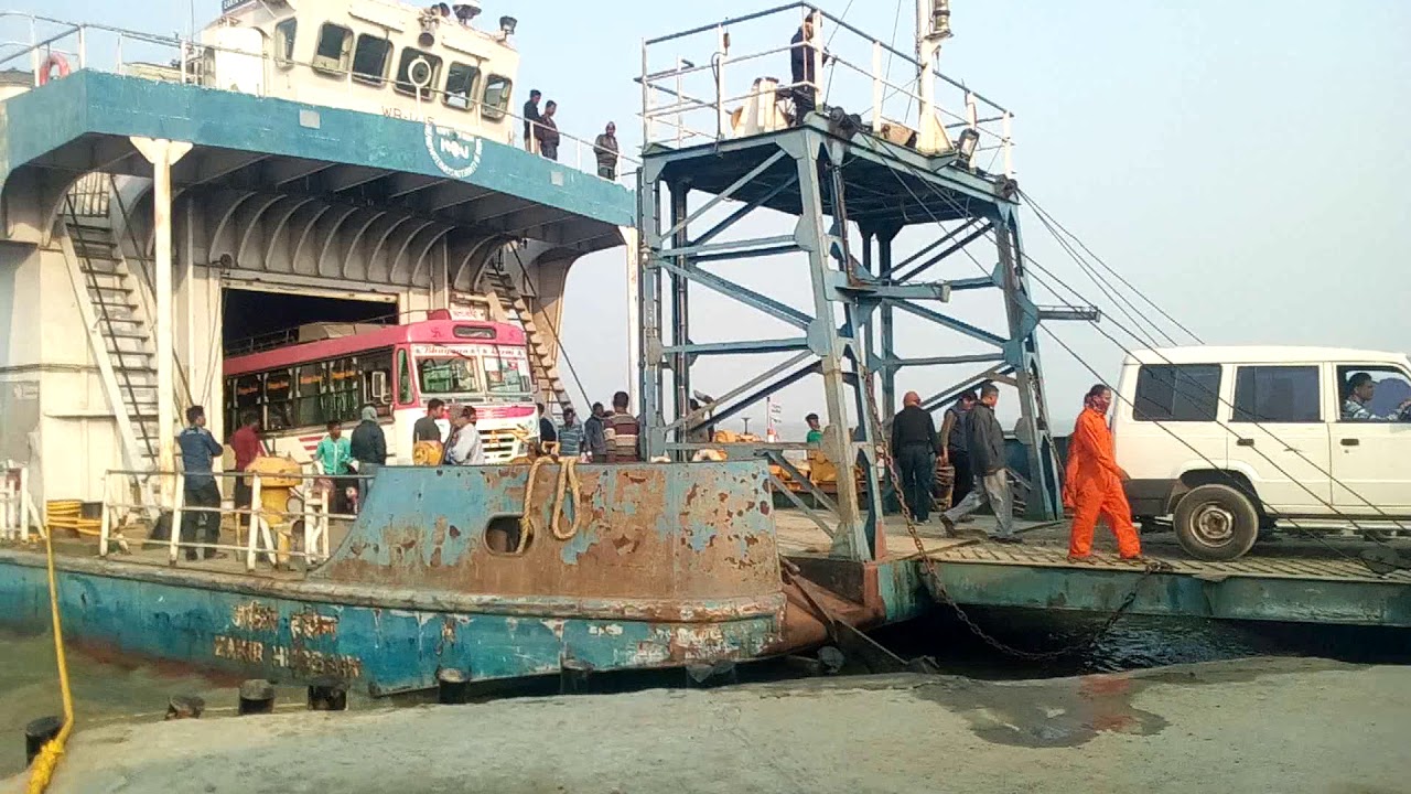 MV ZAKIR HOSEIN on duty  lot no 8 to kochuberia at gangasagar mela 2018