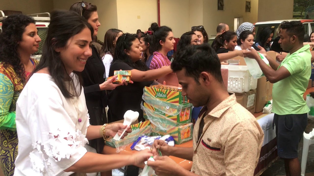 Ramadan Food Distribution | CSR ACTIVITY with Est&eacute;e Lauder C. | Dubai UAE | Companies for Good