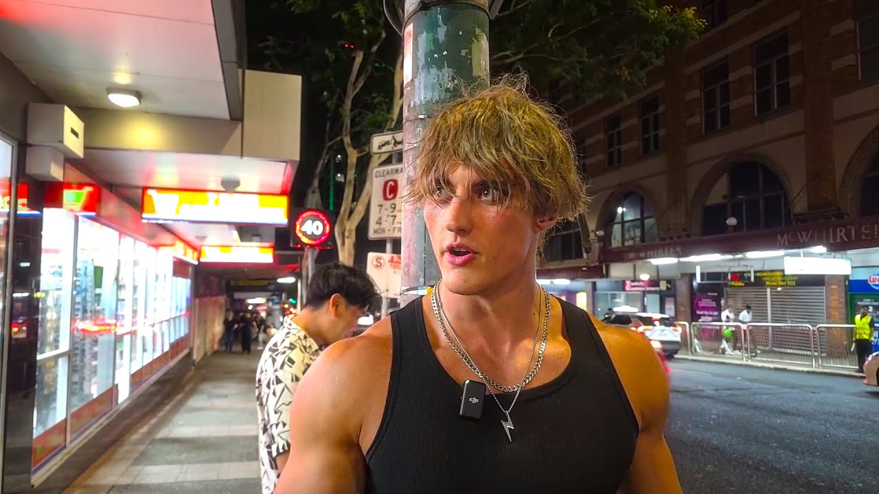 GOLD COAST GIRLS REACT TO ANDROGENIC 😳👀