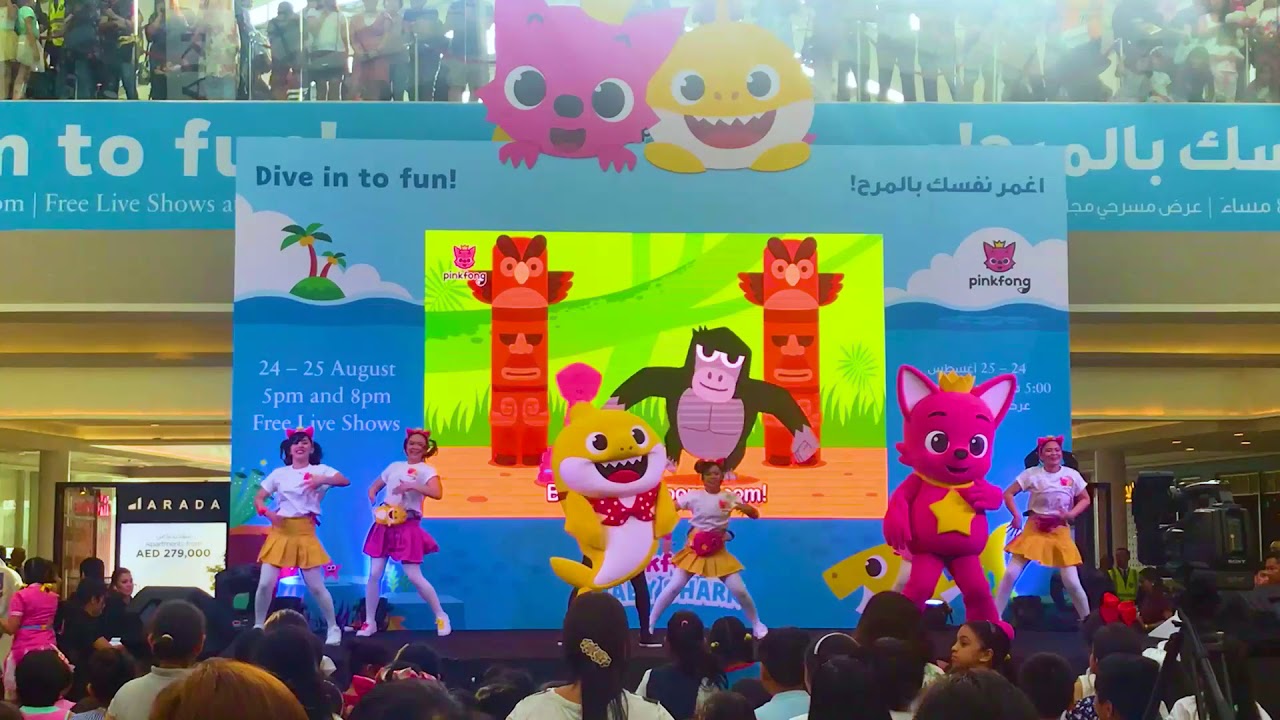 Pink Fong Baby Shark - Live Performance