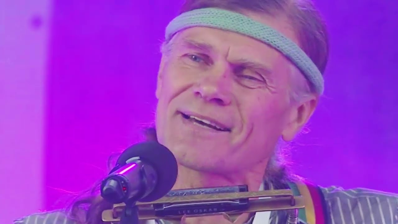 Vytautas SIMAS Babravičius pristato savo dainą 2003 m Eurovizijai 2014 m