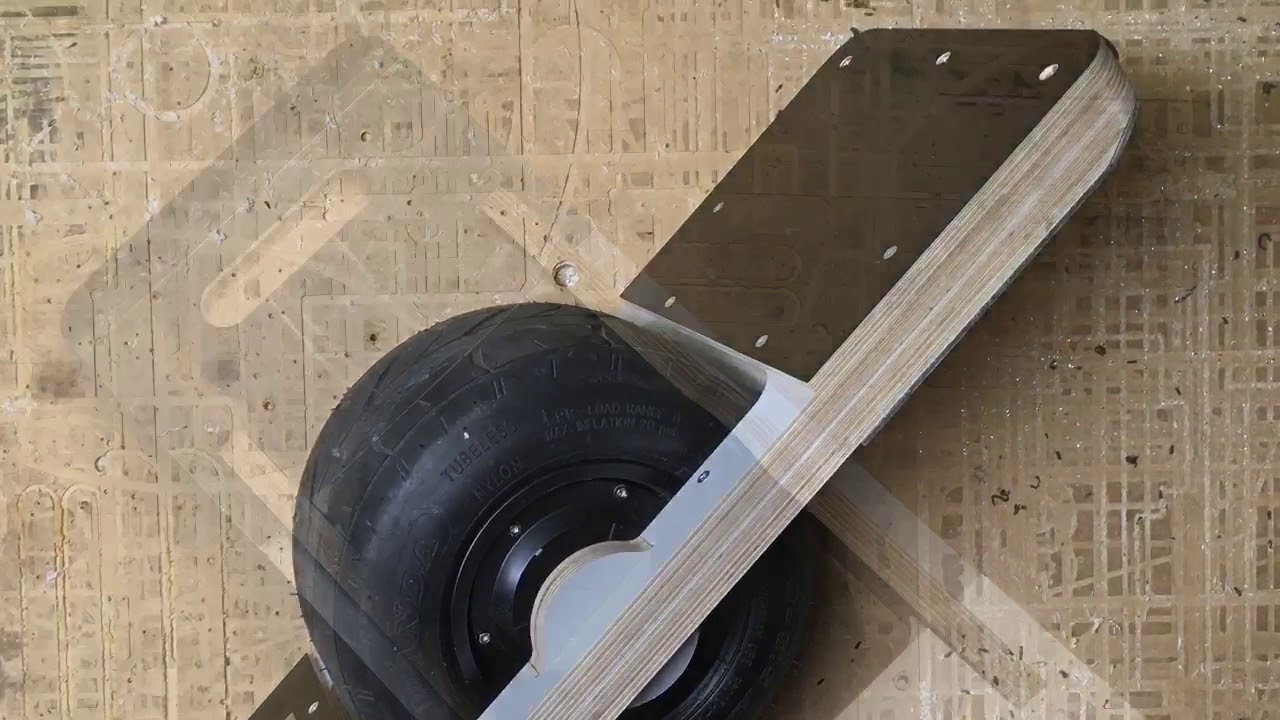 PlyWheel - new DIY onewheel electric skateboard by ZbLaB