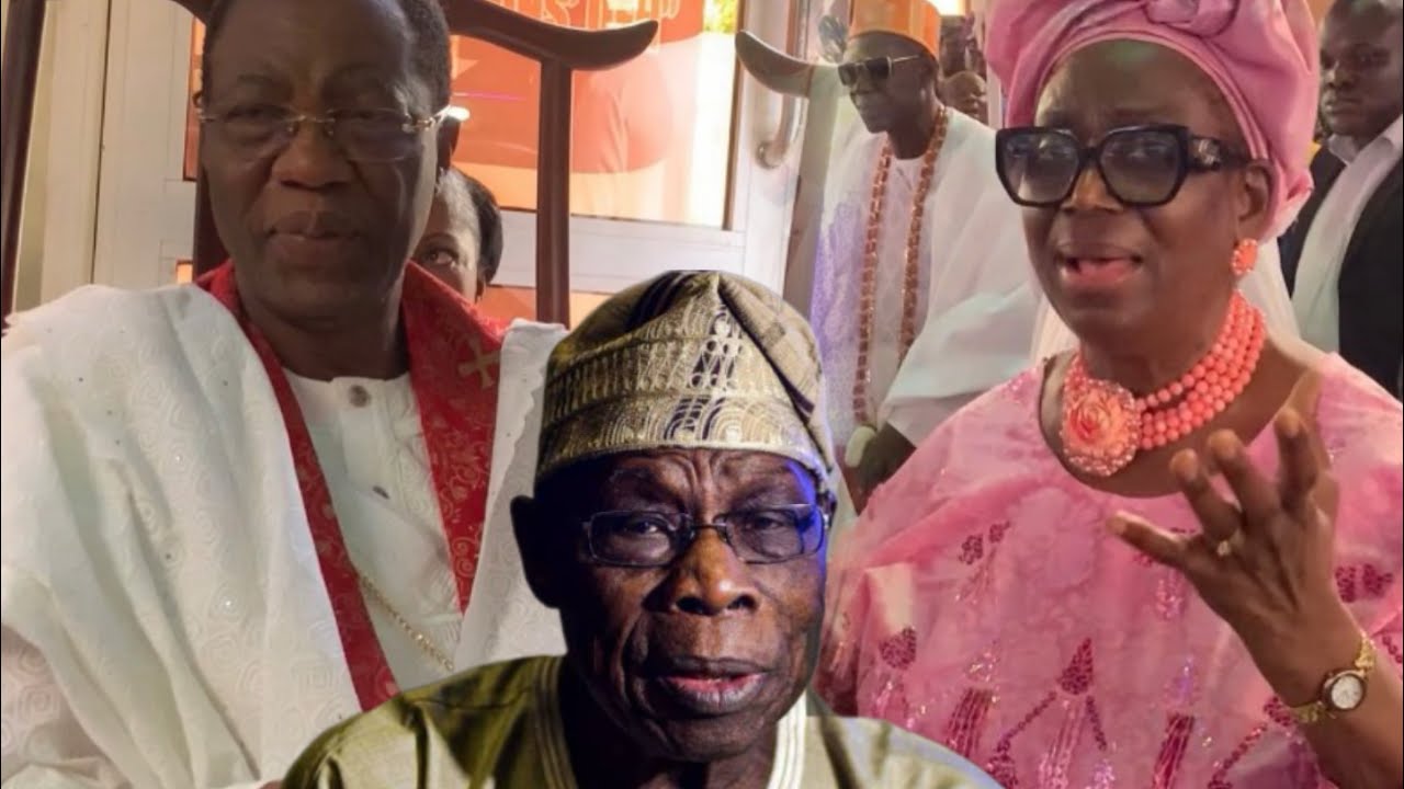 SEE AS OBASANJO WIFE  CELEBRATES WITH EX GOV,OGUN STATE GBENGA DANIEL AT HIS YEARLY THANKS GIVING 