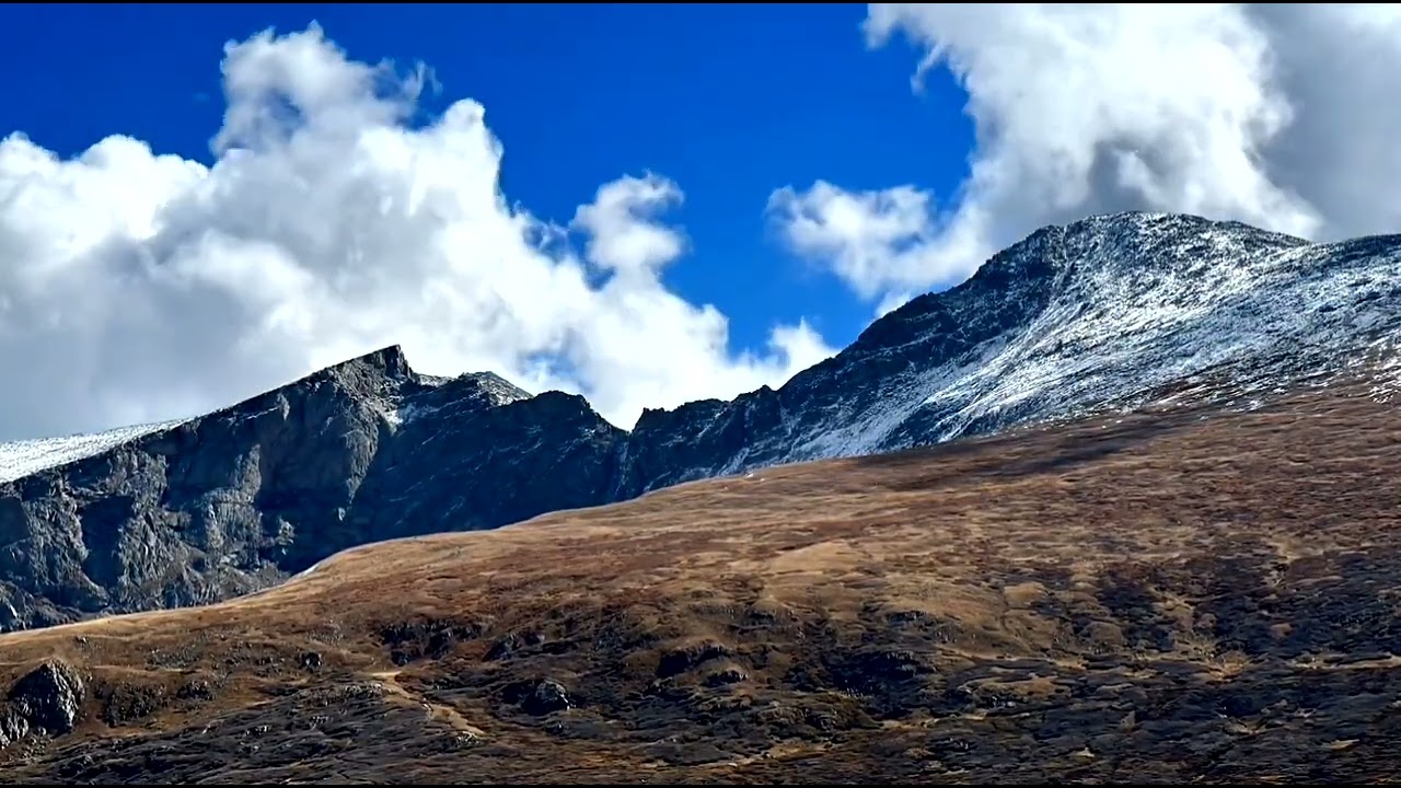 आईना… आईना...