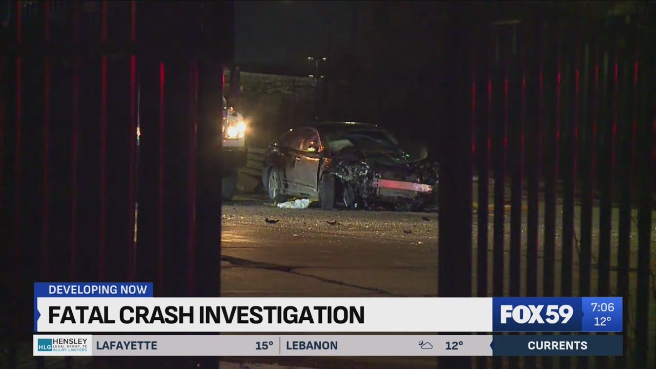 1 killed in two-car crash in downtown Indy