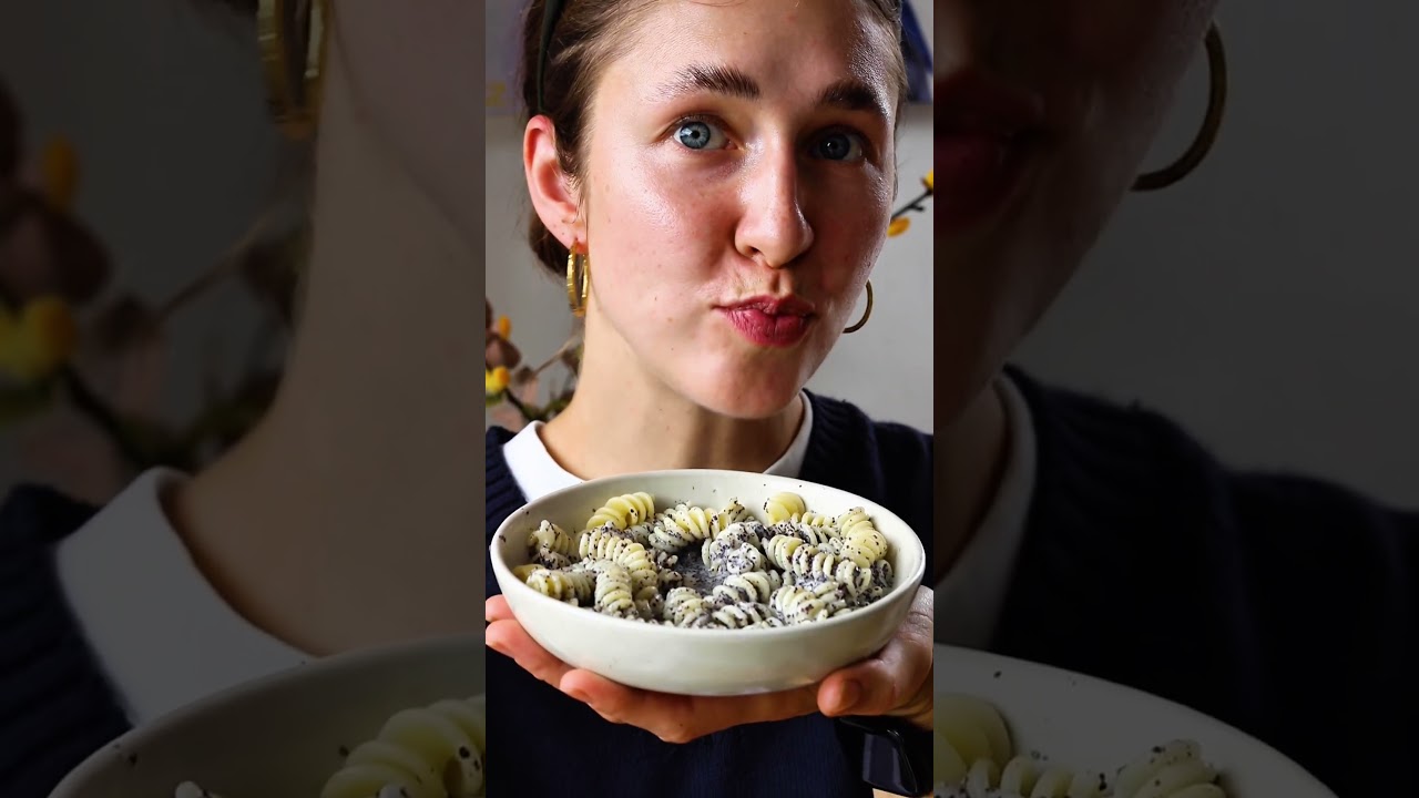 Vegane Mohn-Zitronennudeln #rezept #veganesrezept
