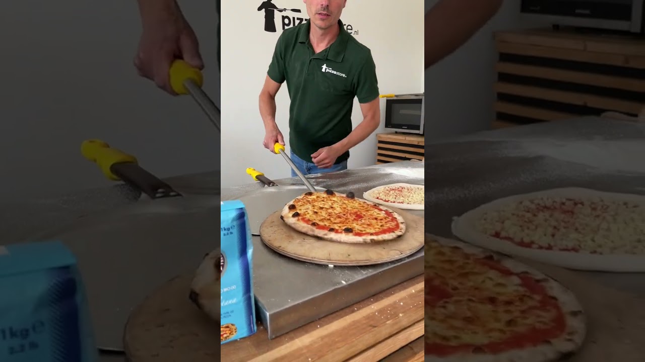 Wat gebeurt er als je een deegroller gebruikt voor je pizzadeeg?