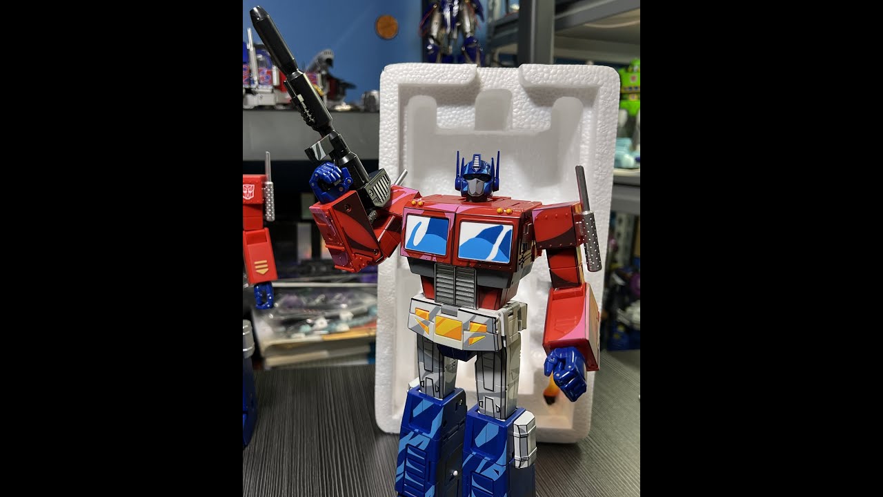 TE01C - Cell-Shaded Optimus Prime