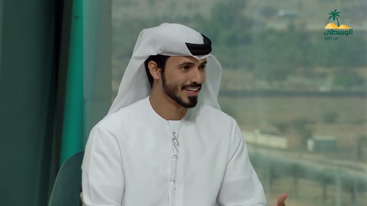 يوميات الوسطى - مطر المتفيج الكتبي - آمنة الظنحاني