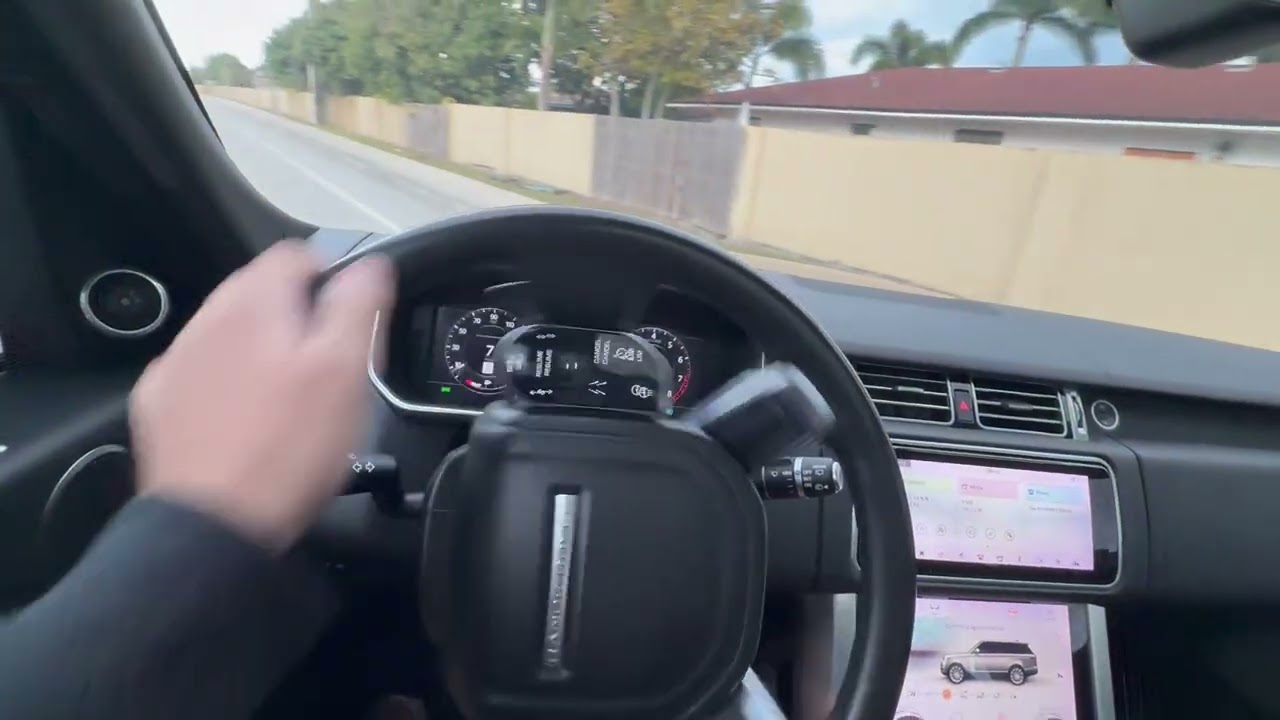 2018 Land Rover Range Rover Supercharged Driving 