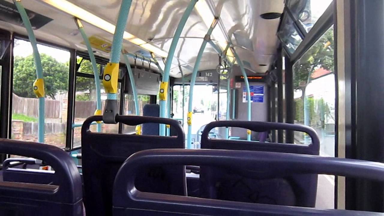 Metrobus Dennis Dart (Marshall) LT02ZDR 142